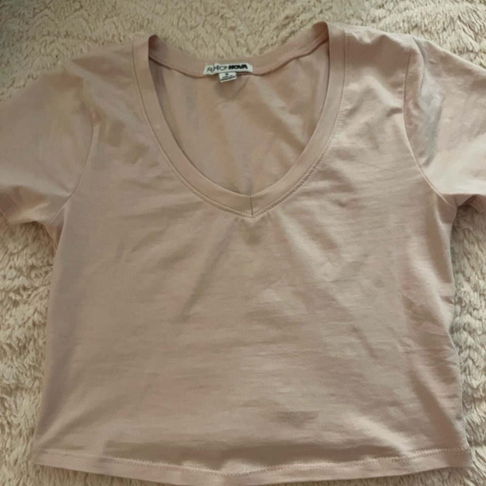 Pink tshirt
